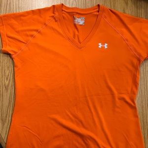 Under armour v neck.  Sz medium
